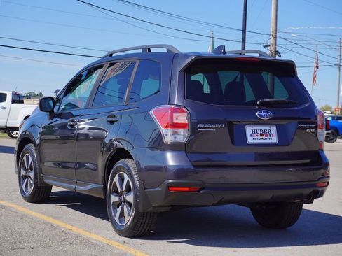 Used 2017 Subaru Forester 2.5i Premium image 5