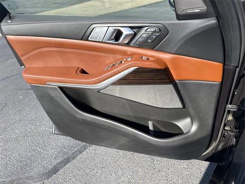 Used 2020 BMW X7 xDrive40i w/ Premium Package image 9