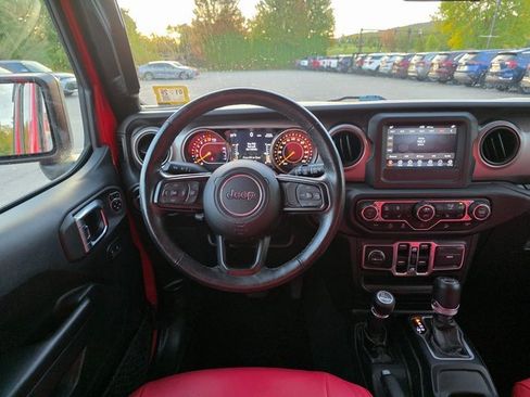 Used 2018 Jeep Wrangler Unlimited Sport S image 19