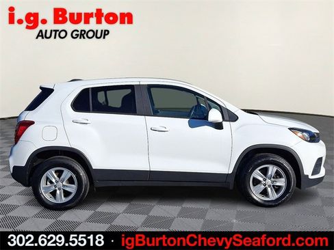 Used 2020 Chevrolet Trax LS w/ Tint and Cruise Package image 7