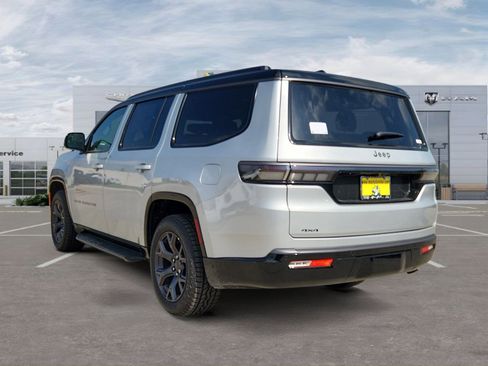 New 2026 Jeep Grand Wagoneer 4WD image 3
