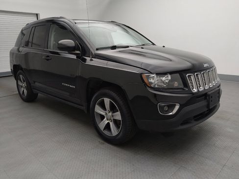 Used 2017 Jeep Compass High Altitude image 14