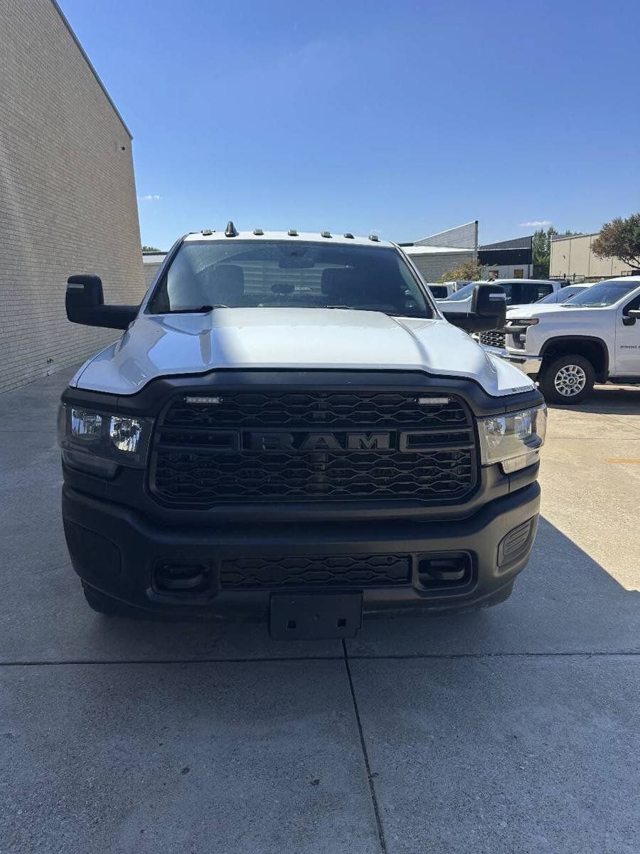 Used 2024 RAM 3500 Tradesman AWD/4WD image 4