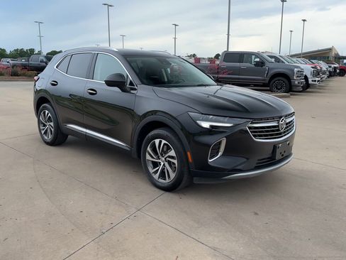 Used 2023 Buick Envision Essence image 2