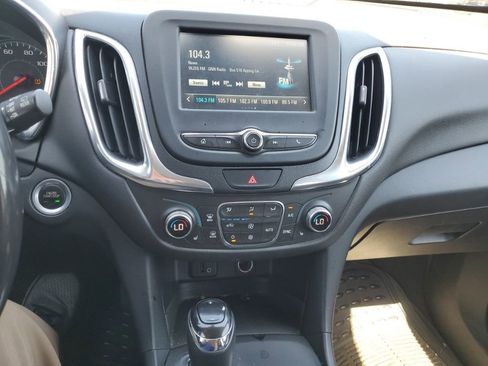 Used 2018 Chevrolet Equinox LT AWD/4WD image 8