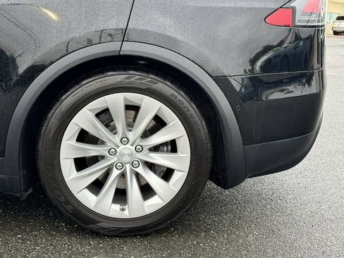 Used 2017 Tesla Model X 75D image 36