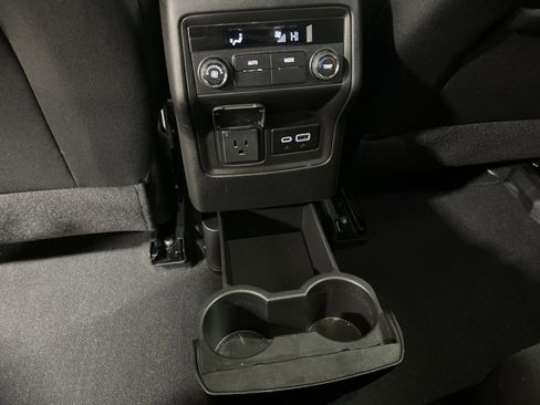 Used 2023 GMC Acadia SLE w/ Driver Convenience Package image 29