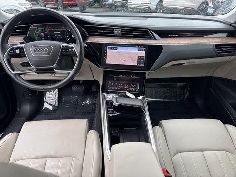 Used 2019 Audi e-tron Prestige w/ Prestige Package image 49