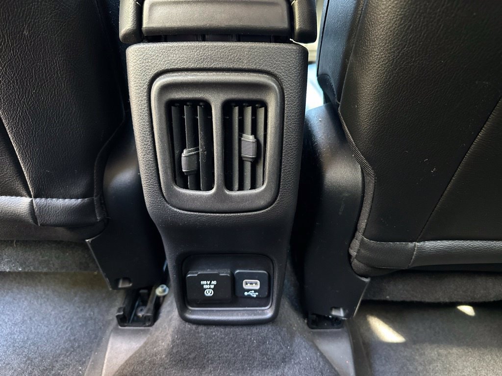 Used 2019 Jeep Compass Latitude w/ Popular Equipment Group AWD/4WD image 28
