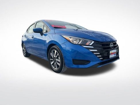 Certified 2023 Nissan Versa SV image 3