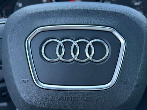 Used 2023 Audi Q5 2.0T Premium w/ Convenience Package AWD/4WD image 29
