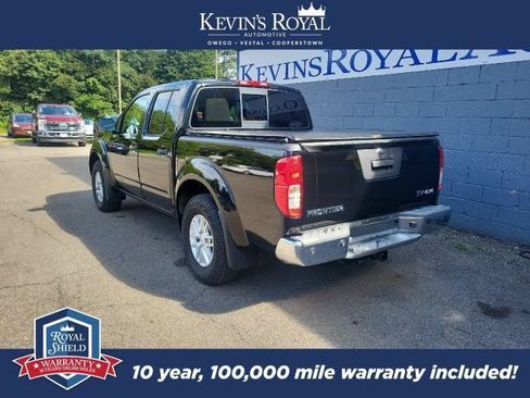 Used 2015 Nissan Frontier SV AWD/4WD image 10