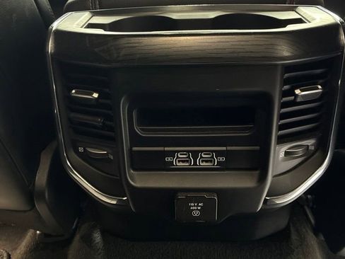 Used 2024 RAM 1500 Laramie AWD/4WD image 28