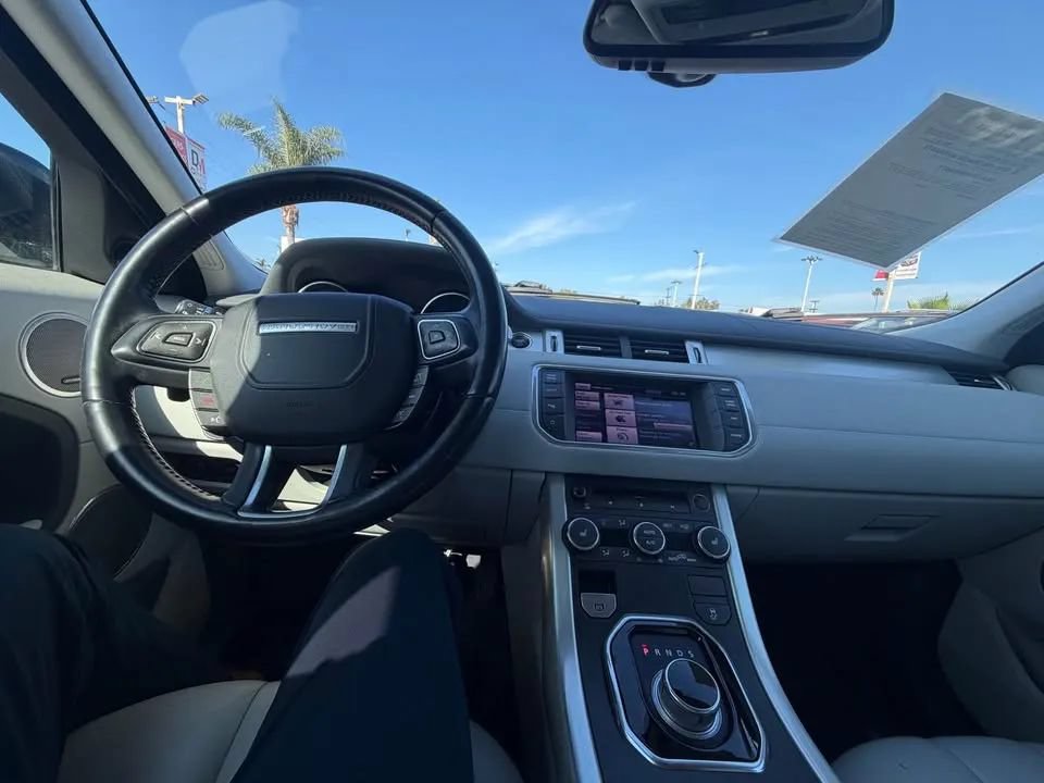 Used 2013 Land Rover Range Rover Evoque Pure Plus AWD/4WD image 5