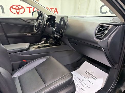 Used 2025 Lexus NX 350h AWD w/ Accessory Package (2T) image 9