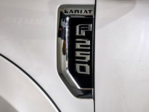 Used 2022 Ford F250 Lariat w/ Lariat Ultimate Package image 42