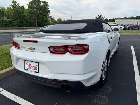 Used 2019 Chevrolet Camaro LT RWD image 4
