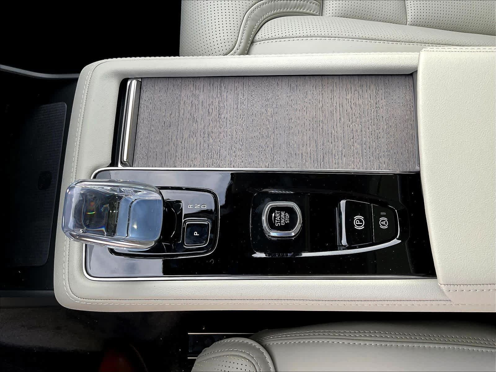 New 2026 Volvo XC90 B6 Ultra w/ Protection Package AWD/4WD image 10