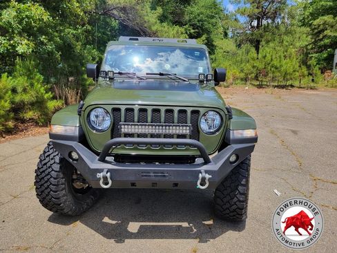 Used 2022 Jeep Wrangler Unlimited Sahara AWD/4WD image 10