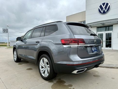 Certified 2022 Volkswagen Atlas SE image 8