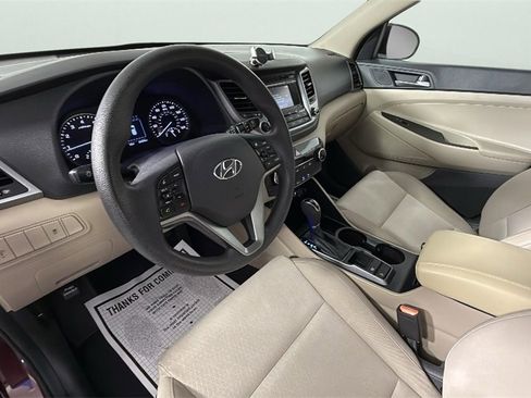 Used 2017 Hyundai Tucson SE image 18