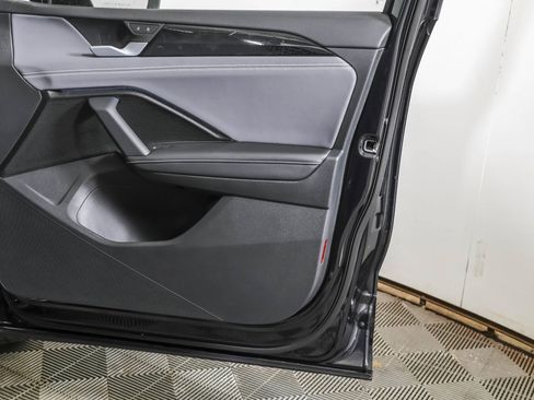 New 2026 Volkswagen Tiguan SE R-Line AWD/4WD image 47