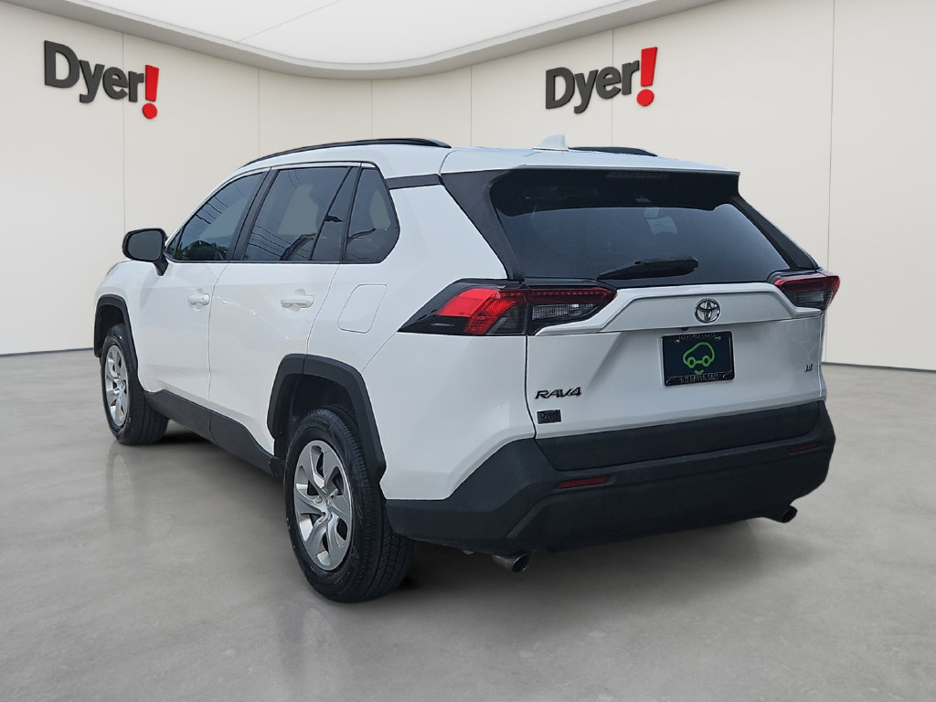 Used 2021 Toyota RAV4 LE FWD image 3
