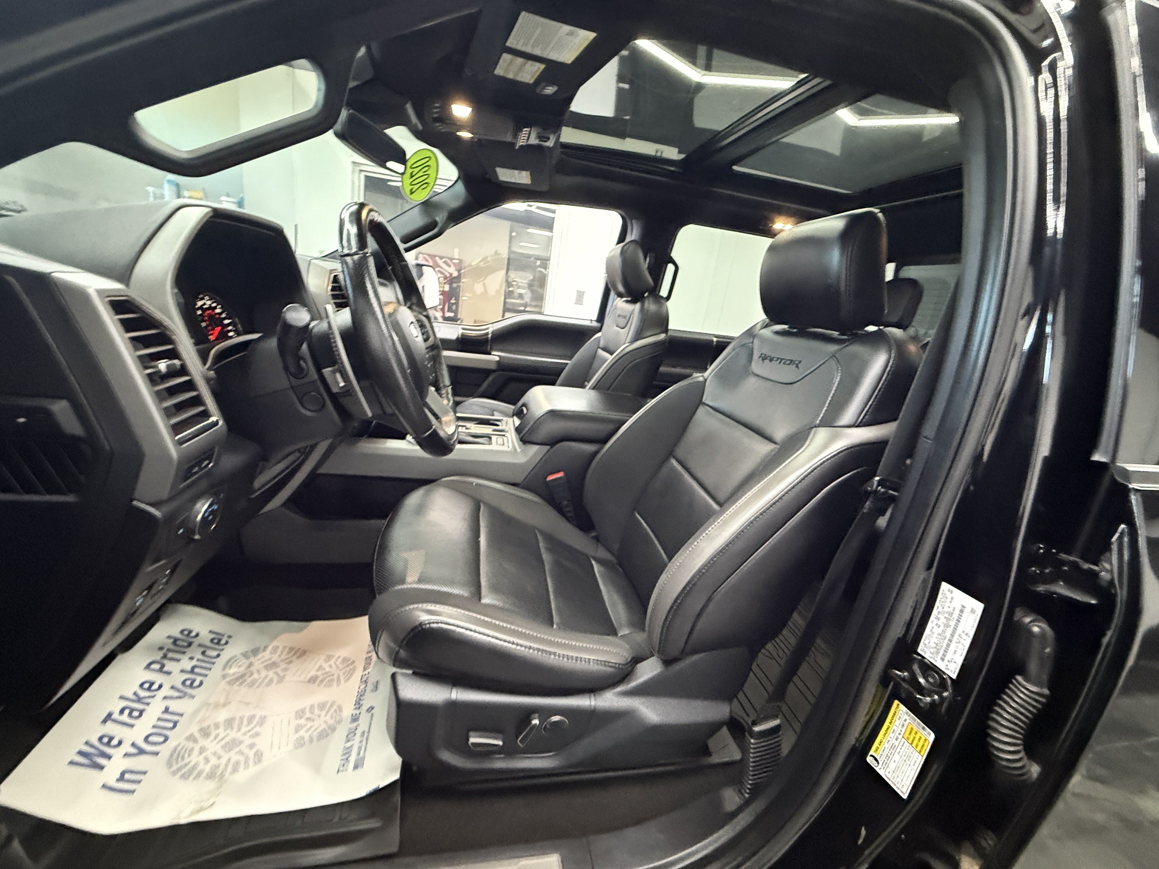 Used 2020 Ford F150 Raptor w/ Equipment Group 802A Luxury AWD/4WD image 11