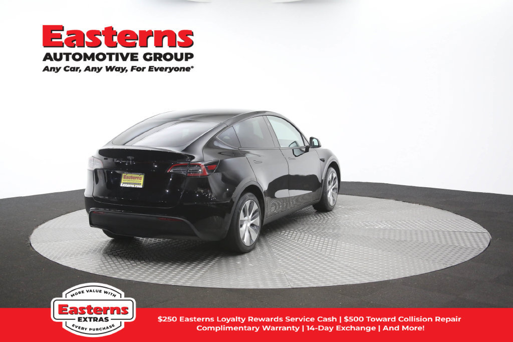 Used 2023 Tesla Model Y Long Range AWD/4WD image 39