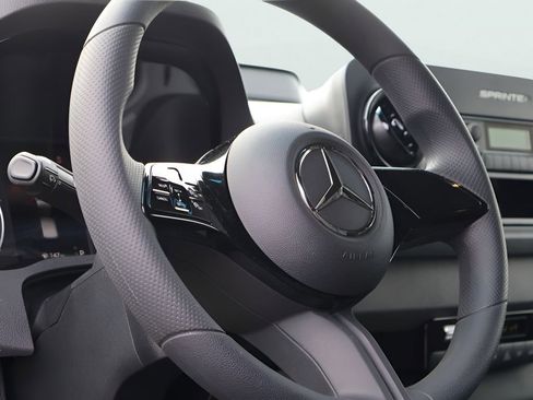 New 2026 Mercedes-Benz Sprinter 2500 image 25