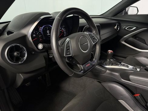 Used 2019 Chevrolet Camaro SS image 18