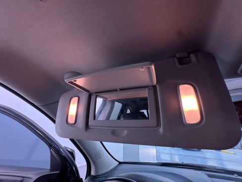 Used 2015 Chevrolet Traverse LT w/ Style and Technology Package image 32