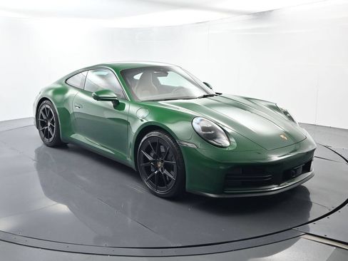 Certified 2025 Porsche 911 Carrera RWD image 17