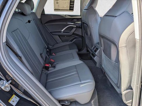 Used 2025 Audi Q5 Premium Plus image 23