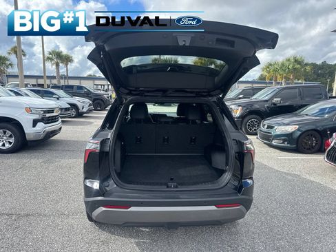 Used 2025 Chevrolet Equinox LT w/ Convenience Package II FWD image 8