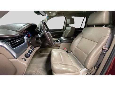 Used 2020 Chevrolet Tahoe LT w/ Luxury Package AWD/4WD image 12