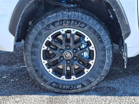 New 2026 Toyota Tundra SR5 AWD/4WD image 25