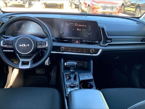 Certified 2023 Kia Sportage LX image 15