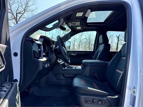 New 2026 GMC Sierra 2500 AT4 w/ AT4 Premium Plus Package image 8