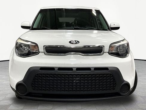 Used 2016 Kia Soul FWD image 2