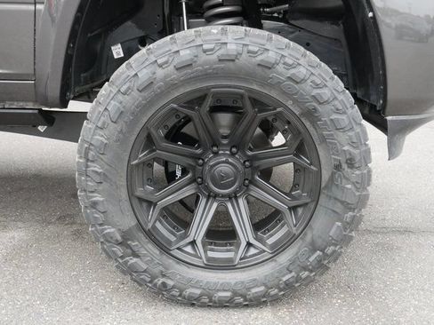 New 2026 RAM 2500 Big Horn AWD/4WD image 13