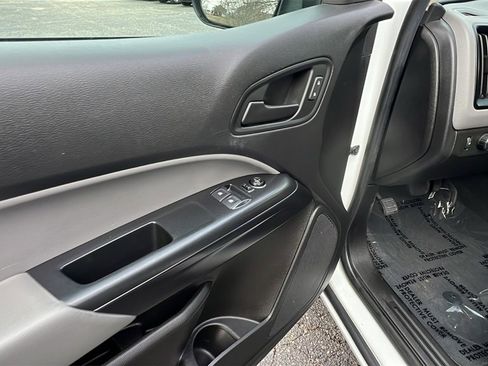 Used 2019 Chevrolet Colorado W/T w/ WT Convenience Package image 12