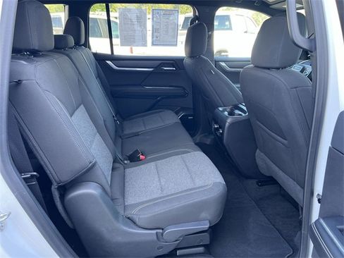 Used 2025 GMC Acadia Elevation image 26