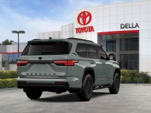 New 2026 Toyota Sequoia Platinum w/ TRD Off-Road Package AWD/4WD image 31