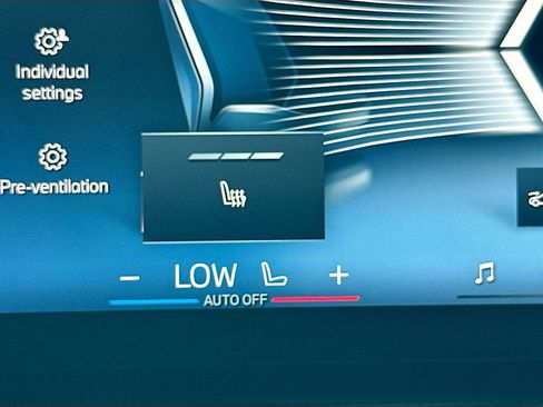 Certified 2024 BMW X5 xDrive40i w/ Parking Assistance Package image 18