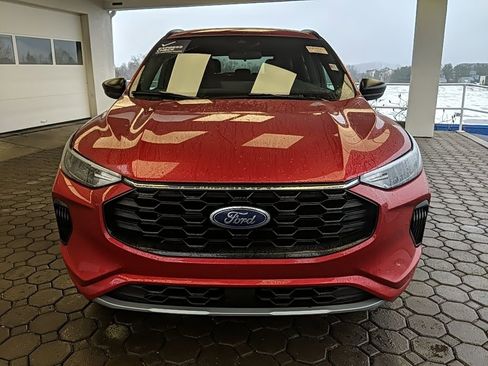 Used 2023 Ford Escape ST-Line w/ Tech Pack #1 image 2