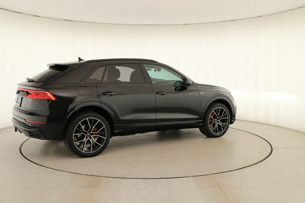 Used 2023 Audi Q8 Premium Plus AWD/4WD image 7