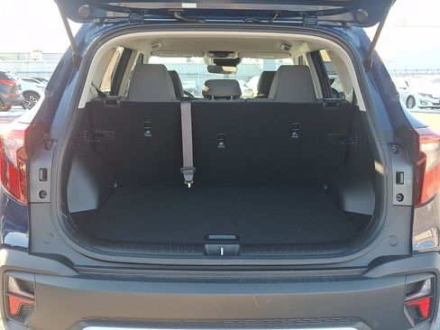 Used 2025 Kia Seltos LX image 29