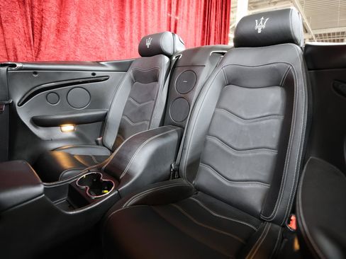 Used 2017 Maserati GranTurismo Convertible RWD image 16
