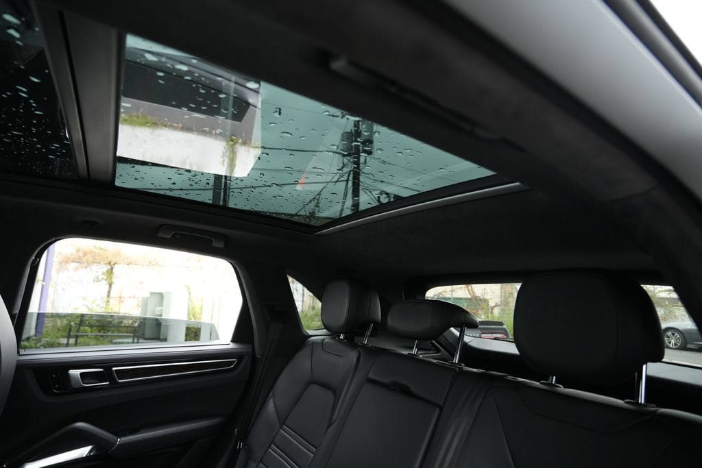 Used 2019 Porsche Cayenne Turbo AWD/4WD image 33